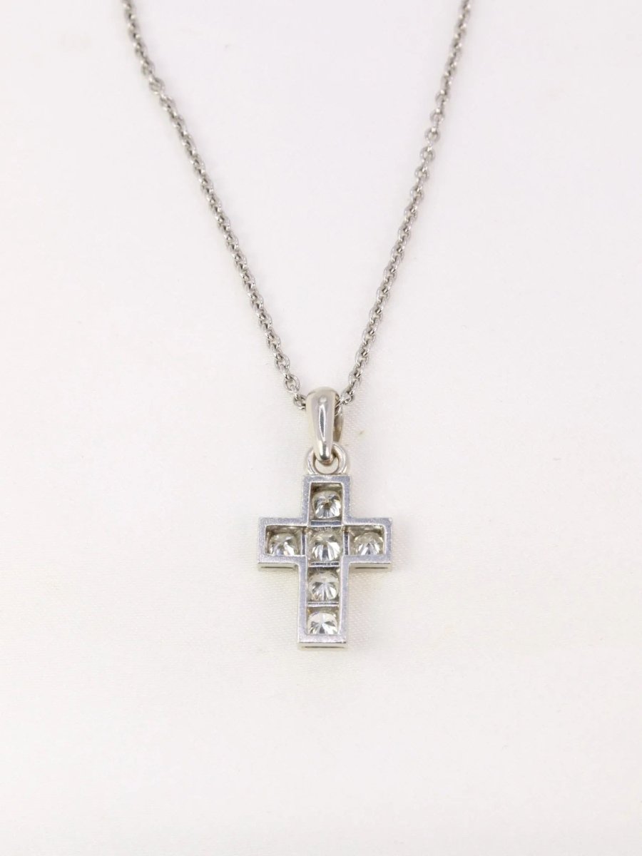 Pendentif croix vintage en or blanc et diamants taille brillant 1 ct - Castafiore