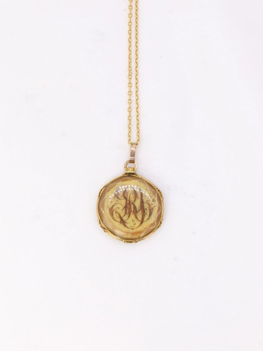 Pendentif de sentiment victorien en or et cheveux, 19ème siècle - Castafiore