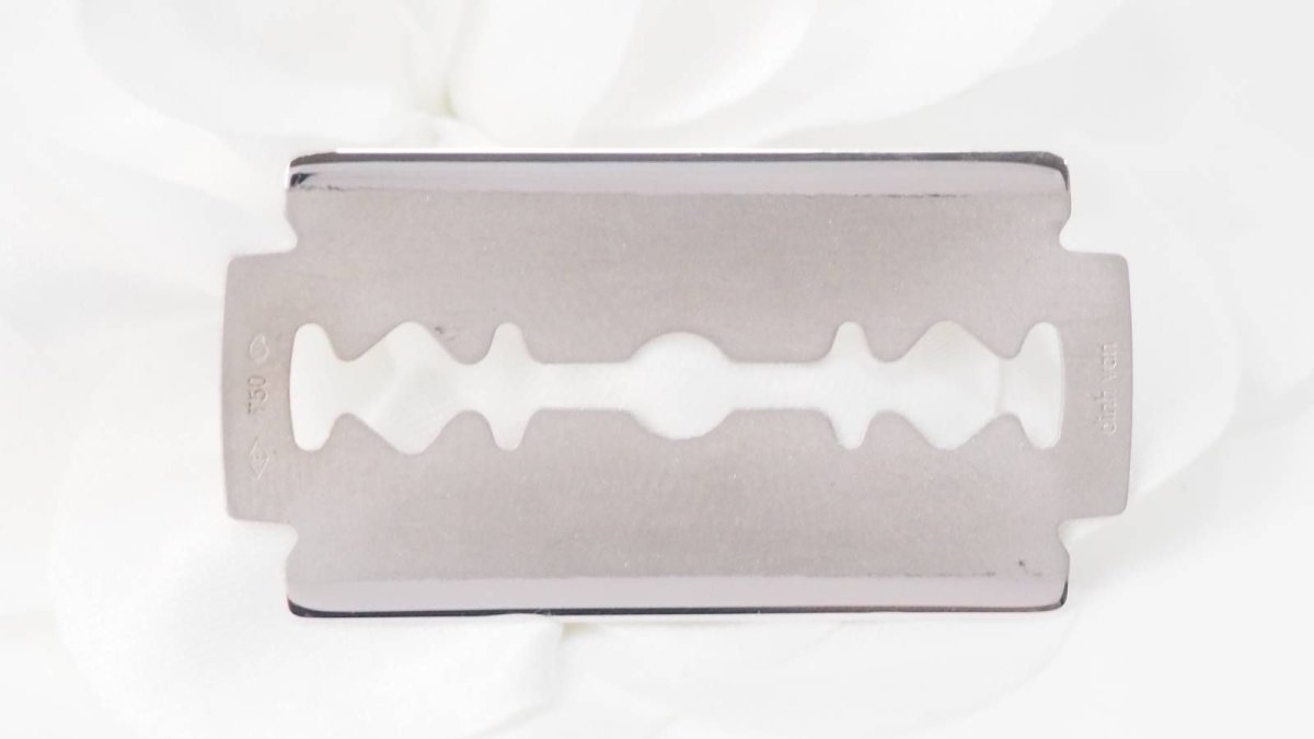 Pendentif Dinh Van Lame de Rasoir en or blanc