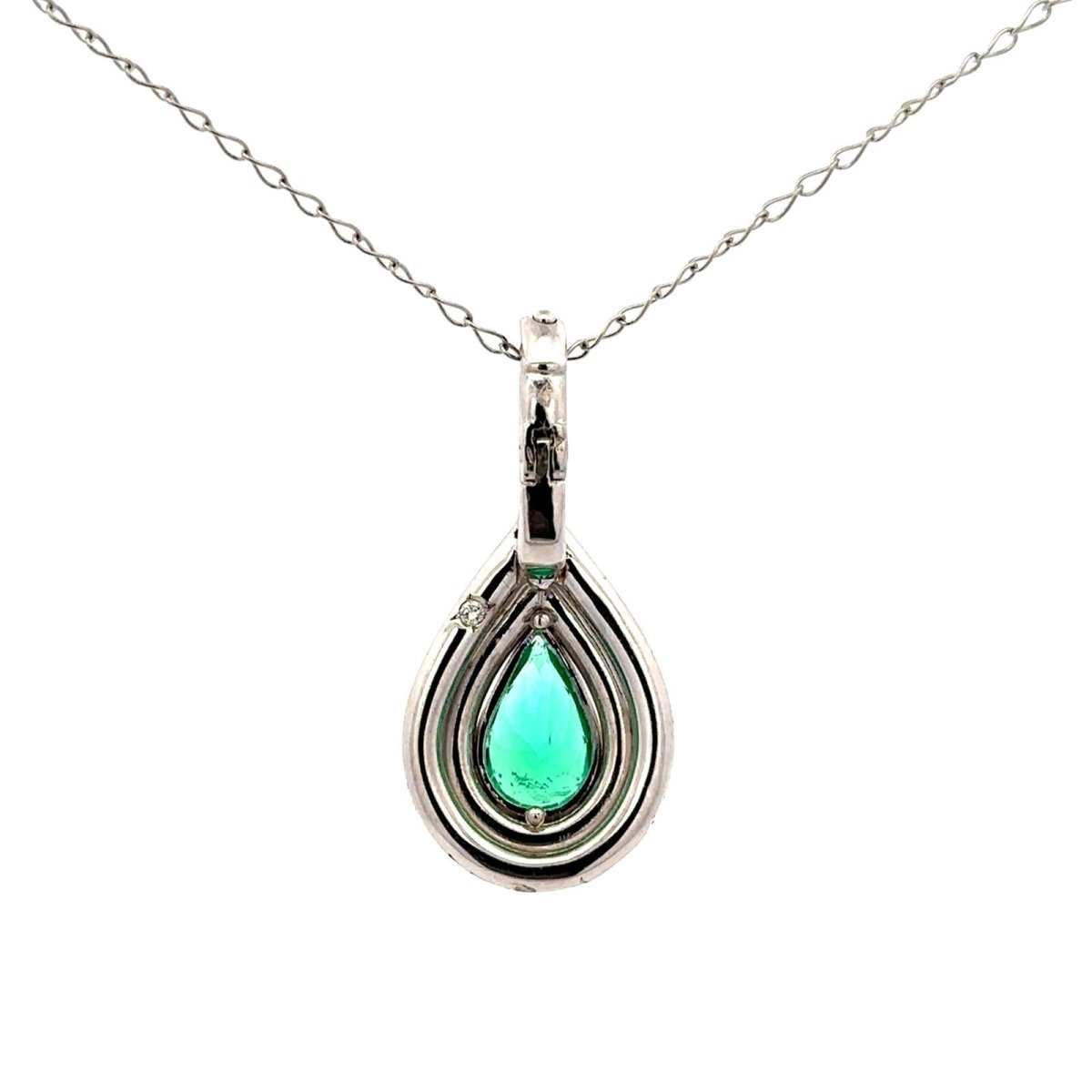 Pendentif en or blanc, émeraude et diamants - Castafiore