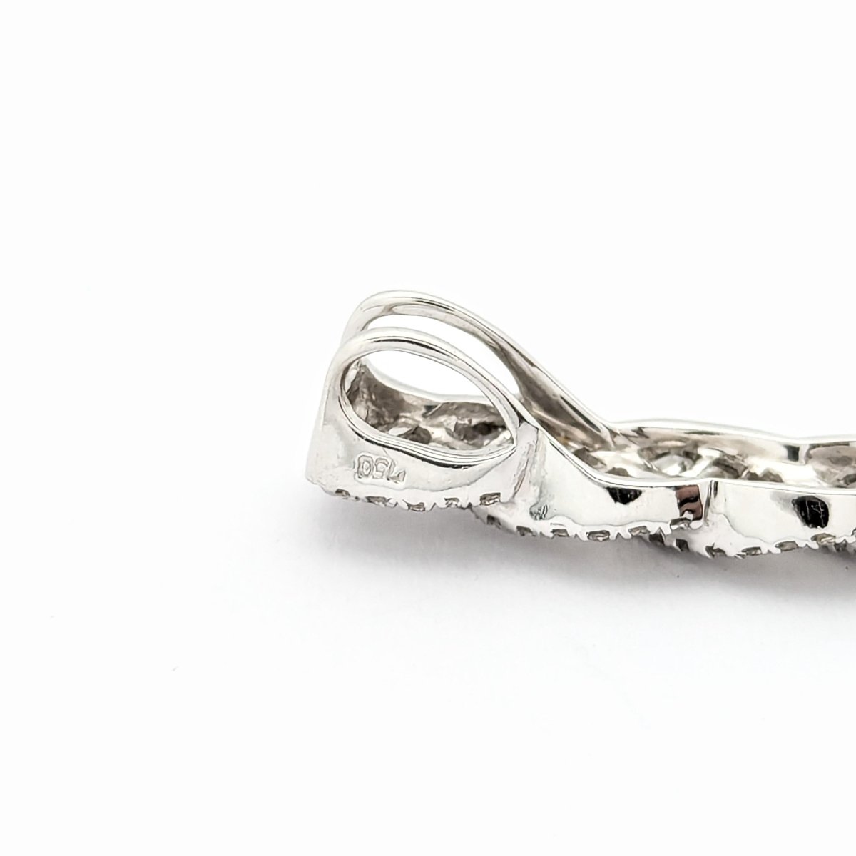 Pendentif en or blanc et diamants - Castafiore