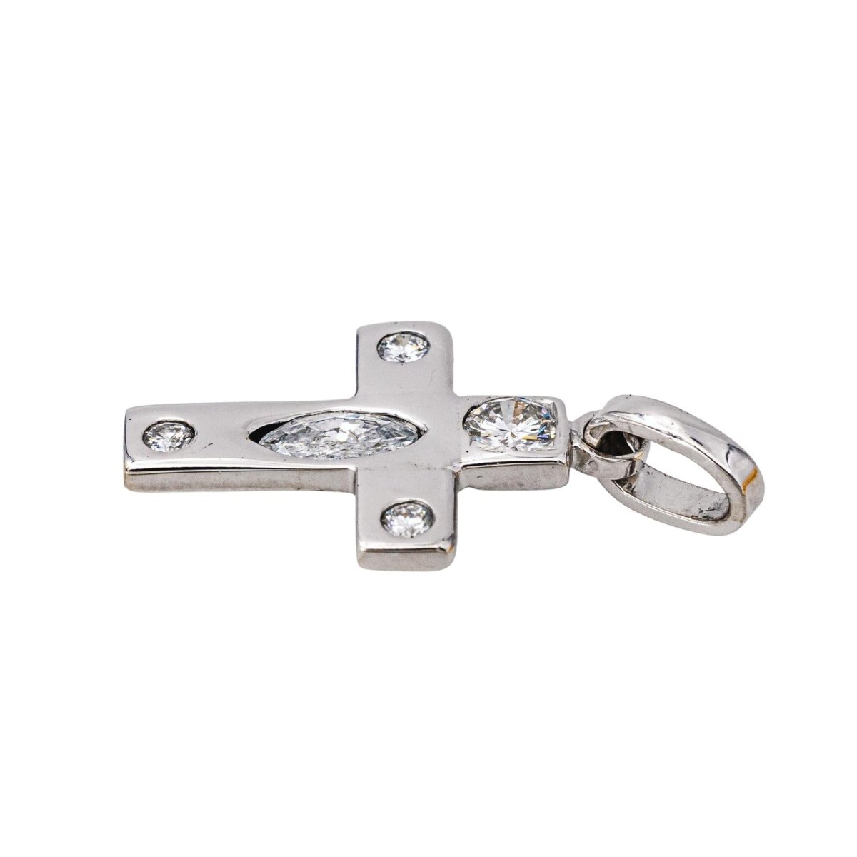 Pendentif en or blanc et diamants - Castafiore