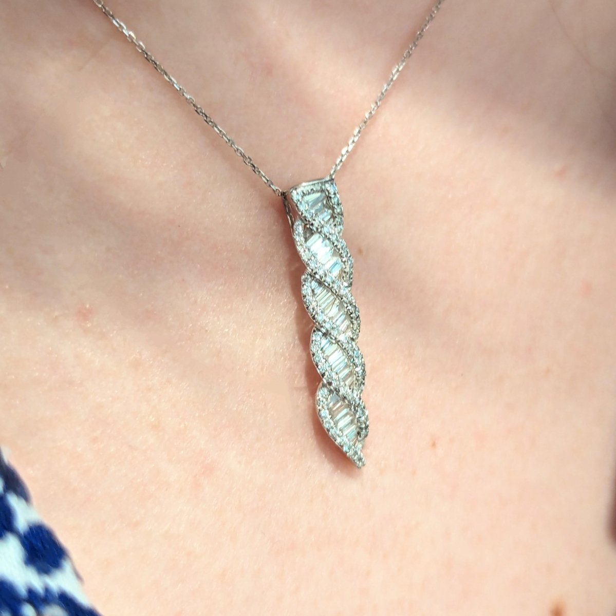 Pendentif en or blanc et diamants - Castafiore