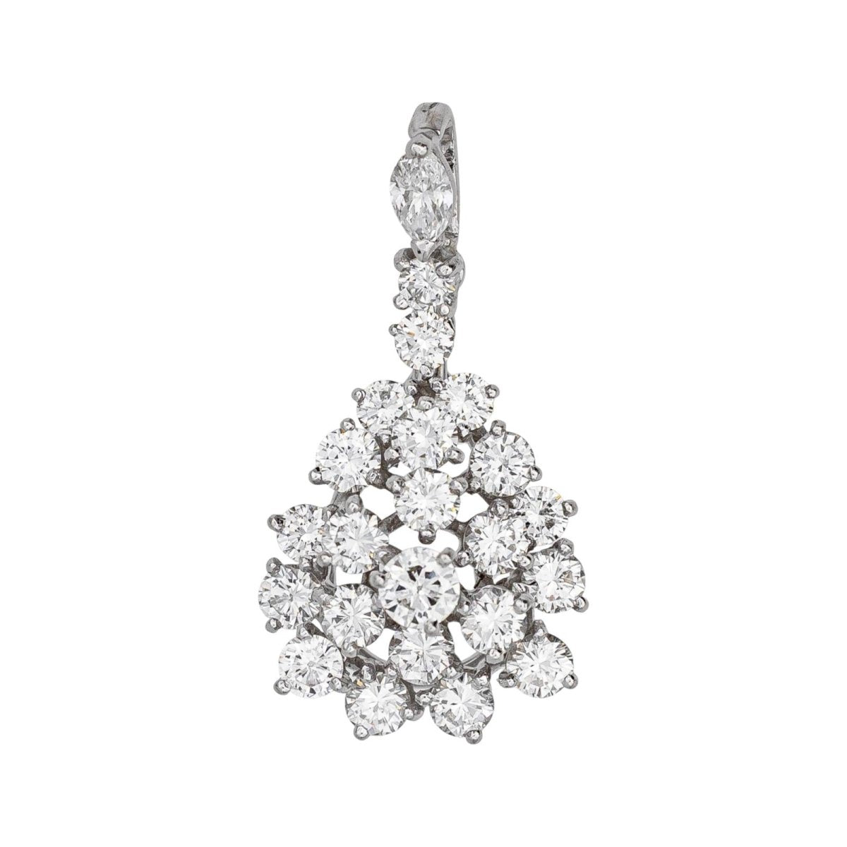 White gold pendant diamond