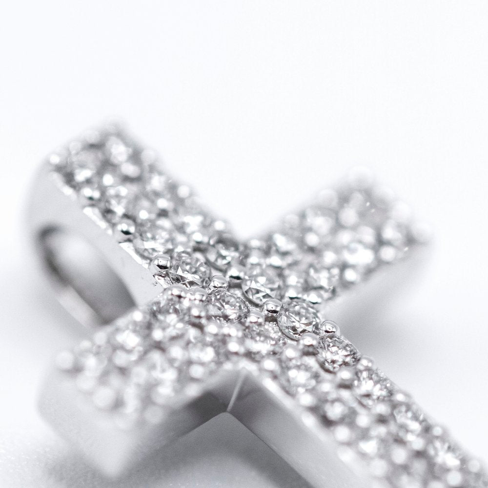 Pendentif en or blanc et diamants - Castafiore