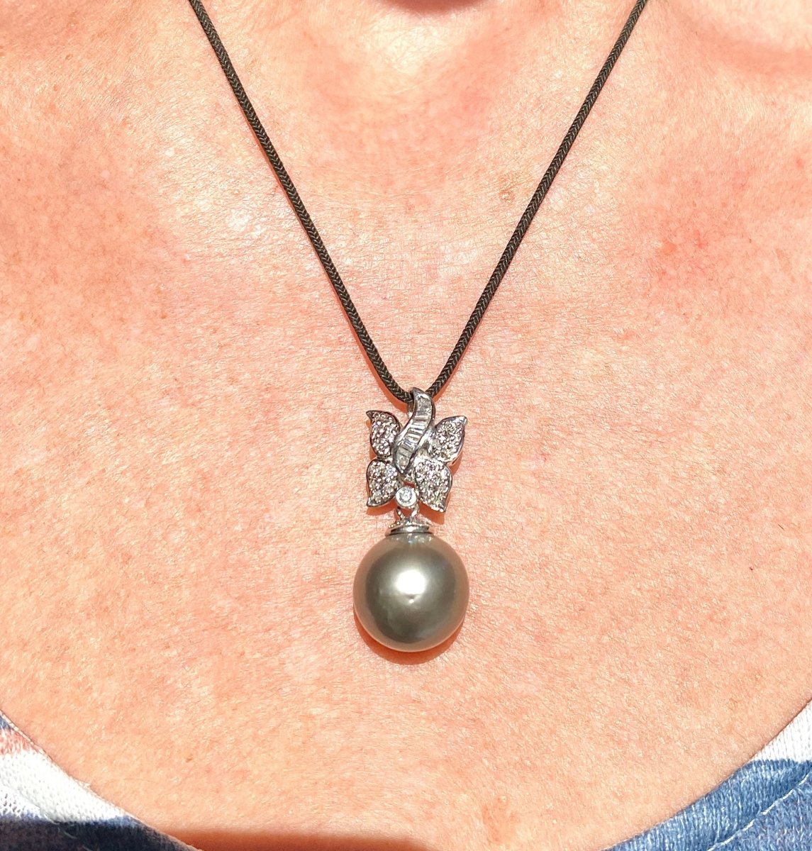 Pendentif en or blanc, perle de Tahiti et diamants - Castafiore