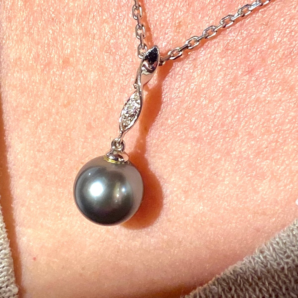 Pendentif en or blanc, perle et diamants - Castafiore