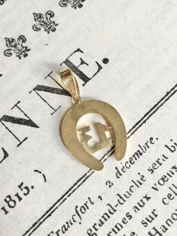 Pendentif en or jaune 18K en forme de fer à cheval - Castafiore