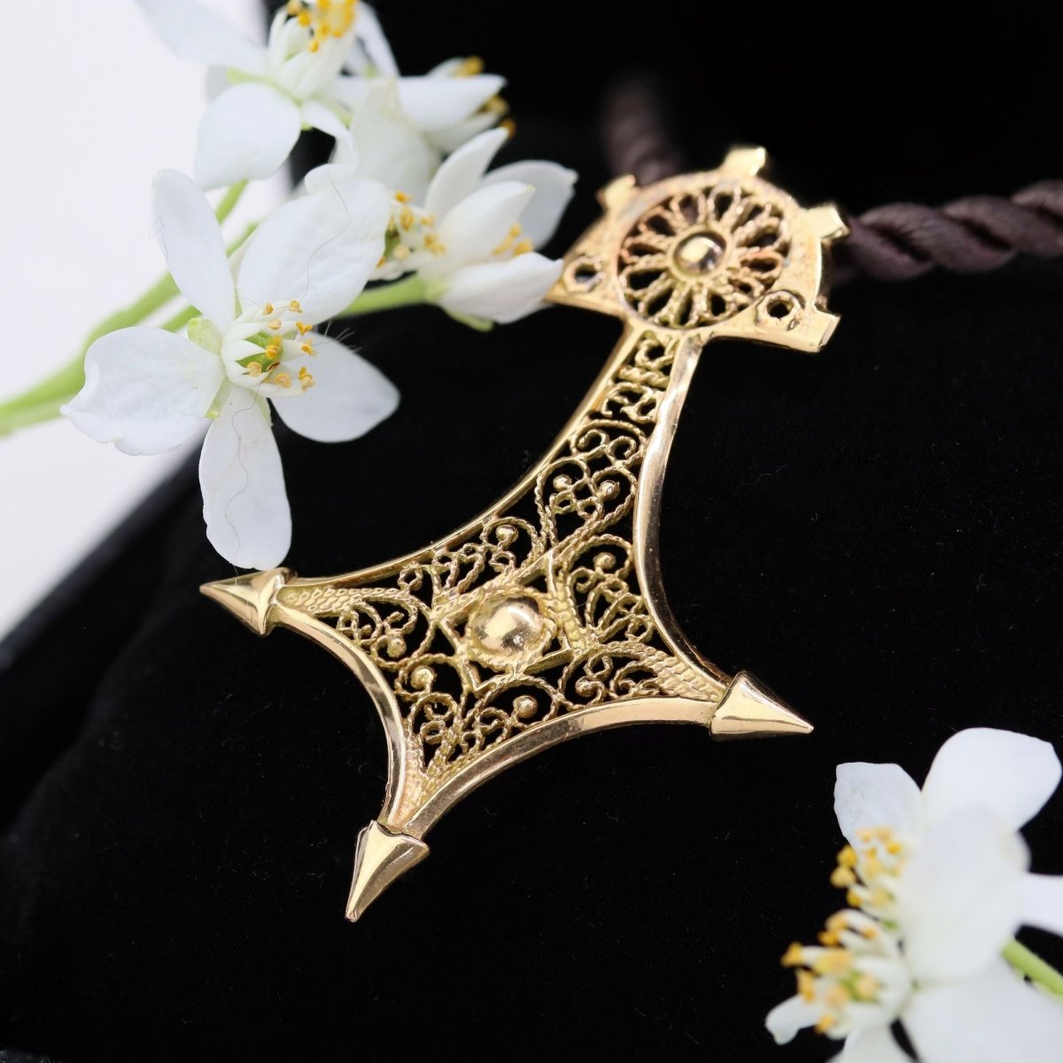 Pendentif en or jaune - Castafiore