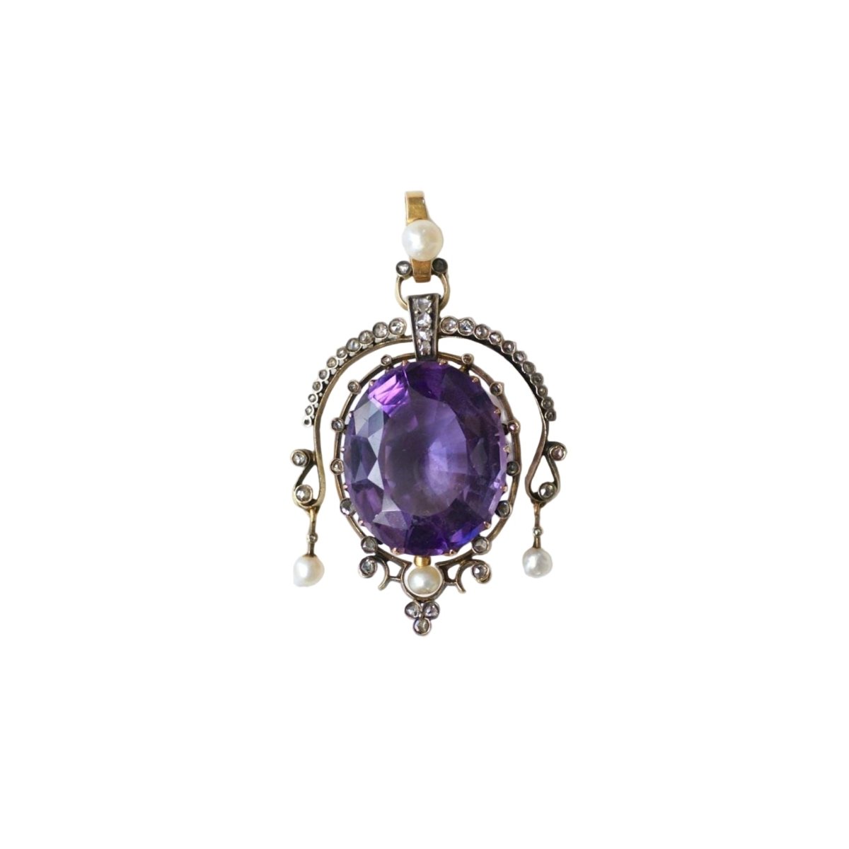 Pendentif en or jaune, argent, améthyste, perle, et diamants - Castafiore