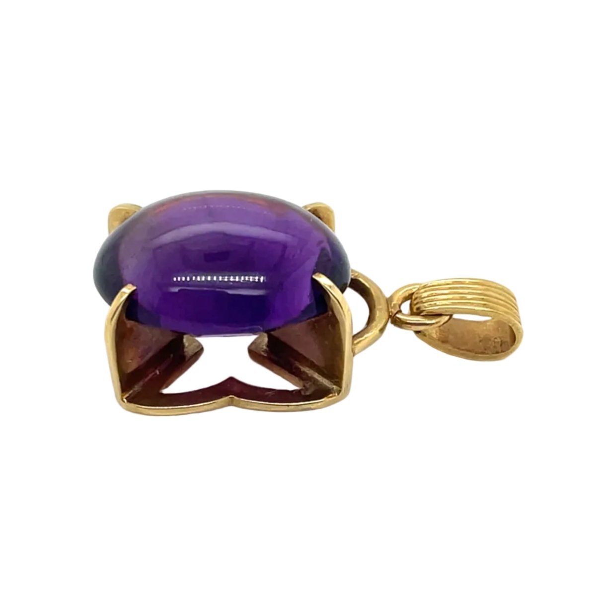 Pendant in yellow gold and amethyst
