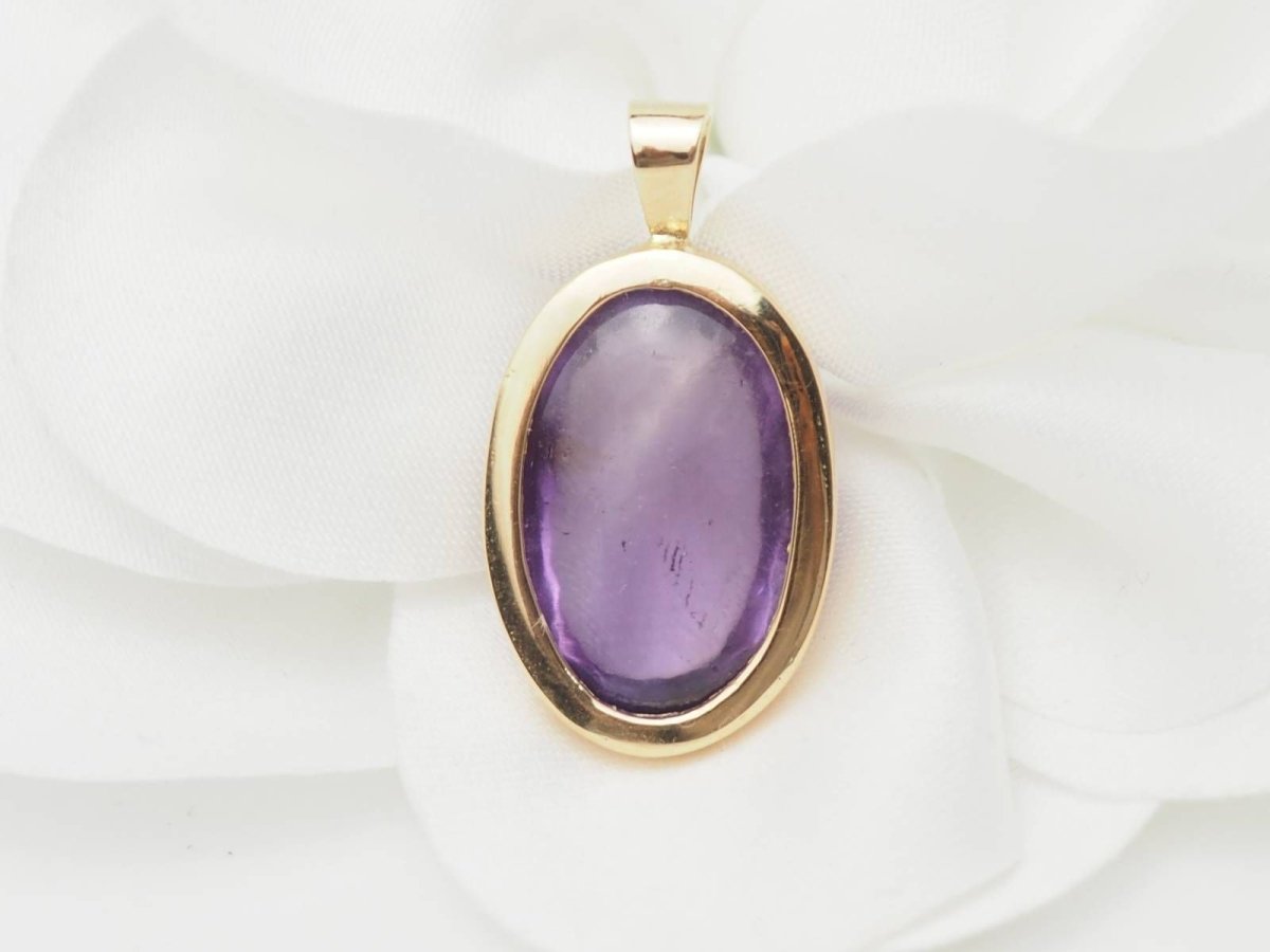 Pendentif en or jaune et Améthyste en cabochon - Castafiore