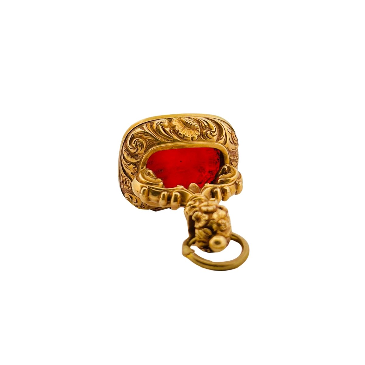 Pendentif en or jaune et cachet de blason - Castafiore