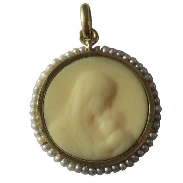 Pendentif en or jaune et perles - Castafiore