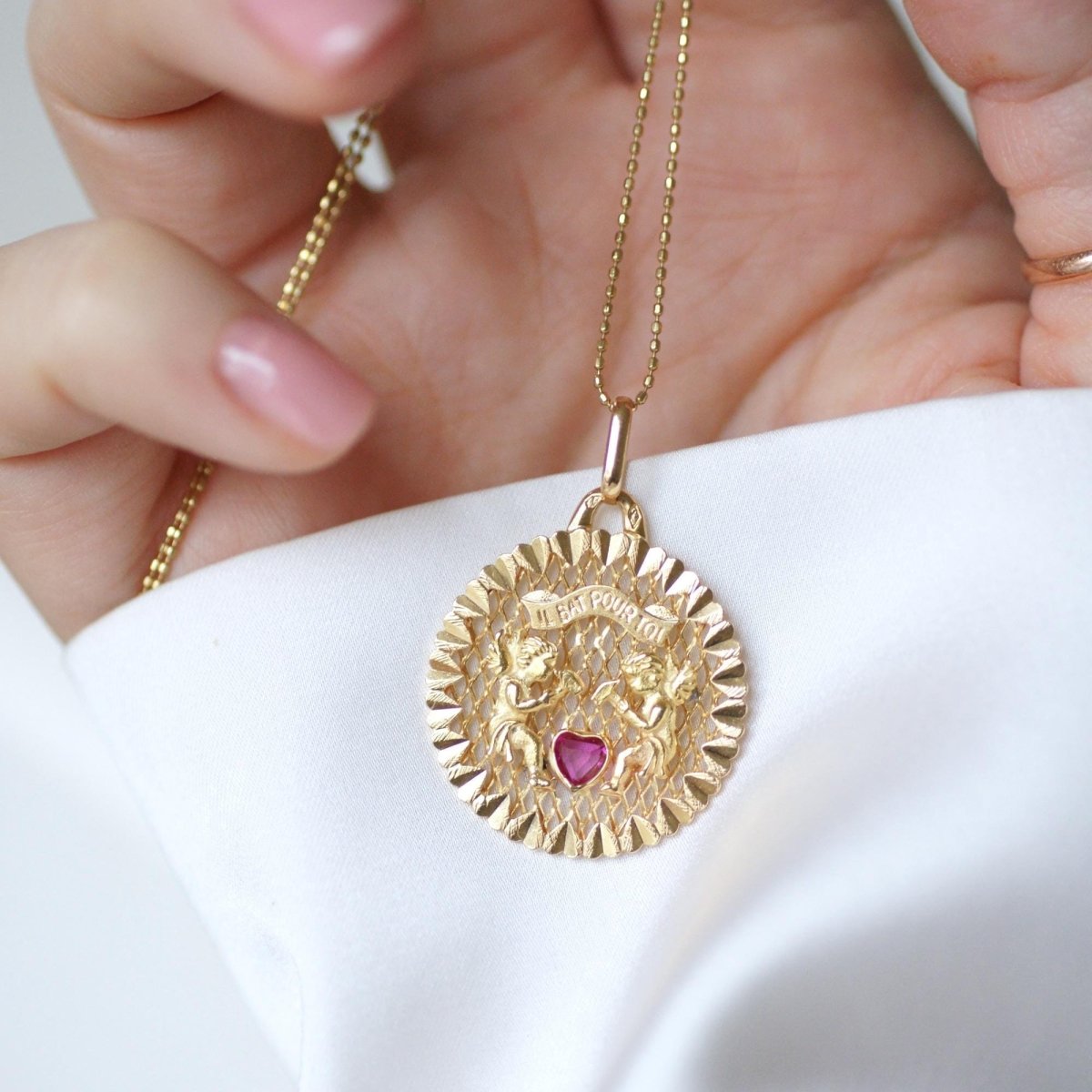 Pendentif en or jaune et rubis - Castafiore