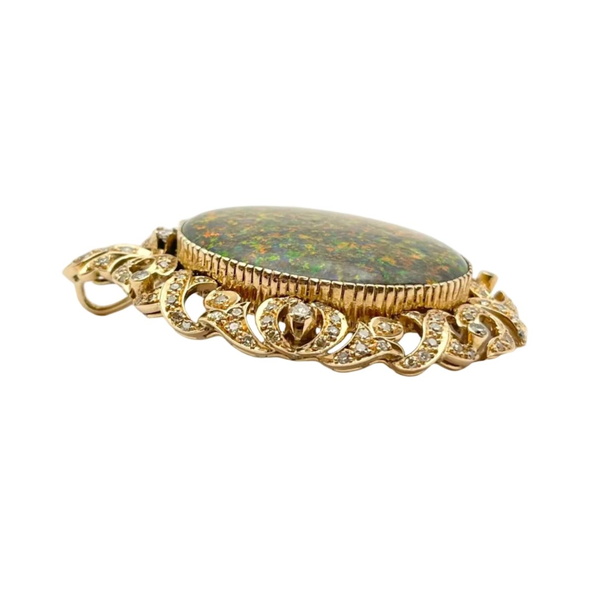 Pendentif en or jaune, opale et diamants - Castafiore