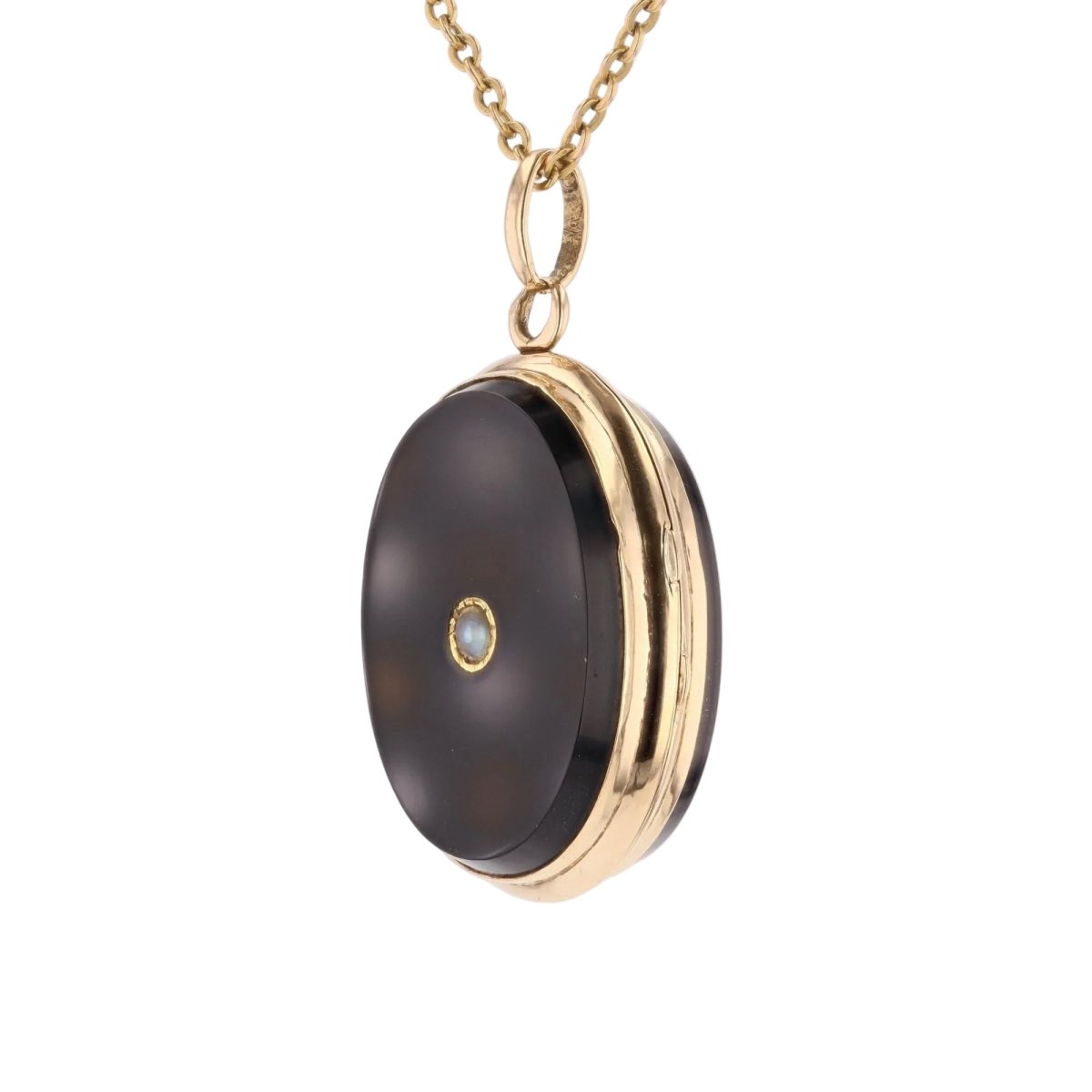 Antique onyx gold medallion with fine pearl