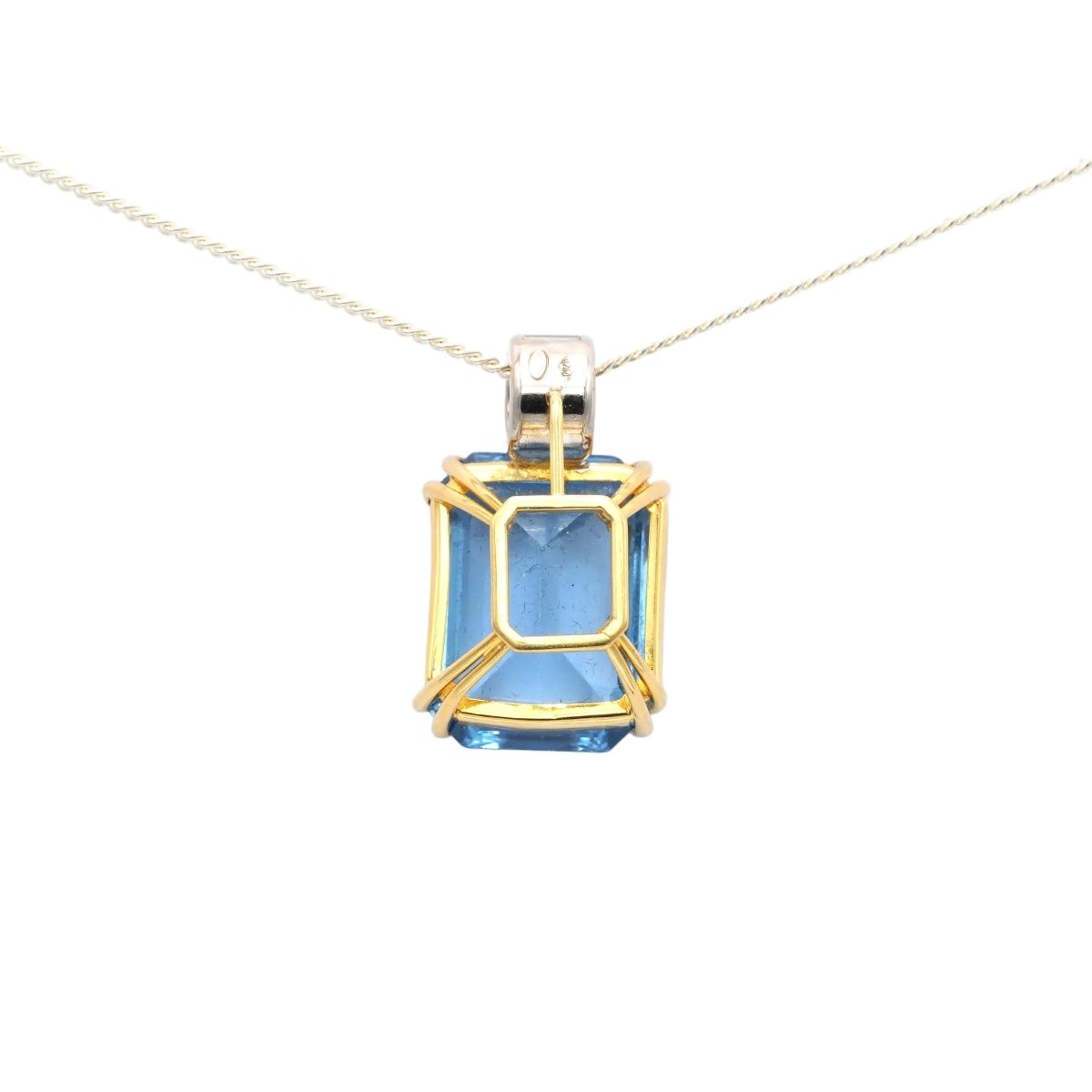 Pendentif en or jaune, topaze et diamants - Castafiore