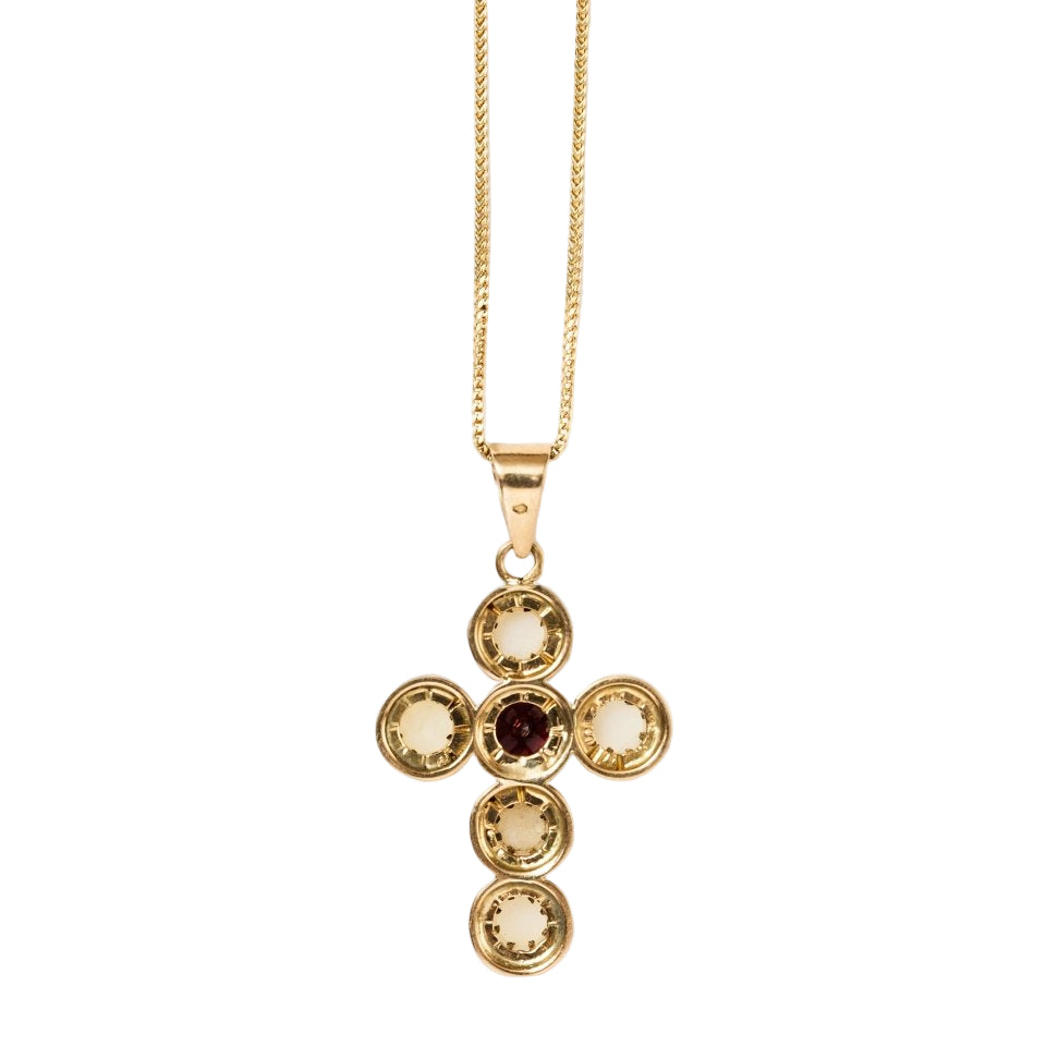 Pendentif et chaîne croix en or jaune, perle et grenat - Castafiore