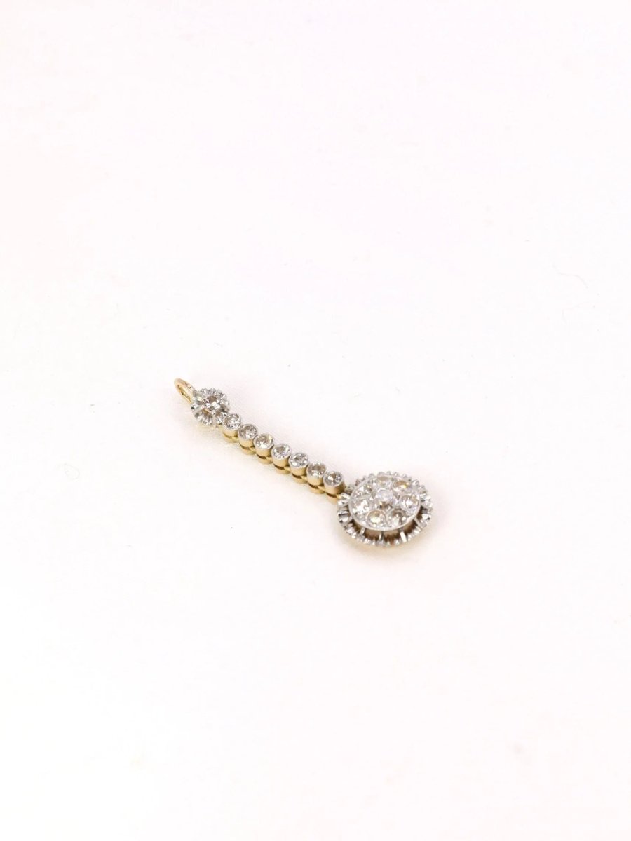 Pendentif long en or, platine et diamants - Castafiore