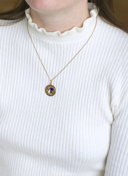 Pendentif médaille astrologique Verseau, or et émail - Castafiore