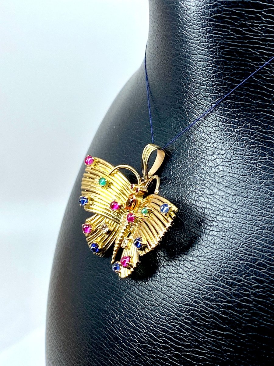 Pendentif papillon en or jaune 18 carats et pierres précieuses - Castafiore