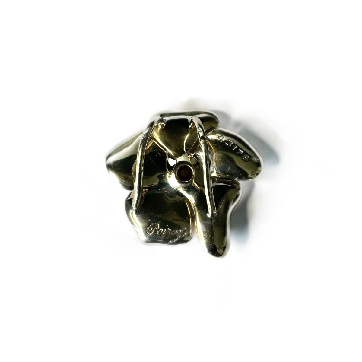 Pendentif POIRAY "Fleur" en or blanc et diamants - Castafiore