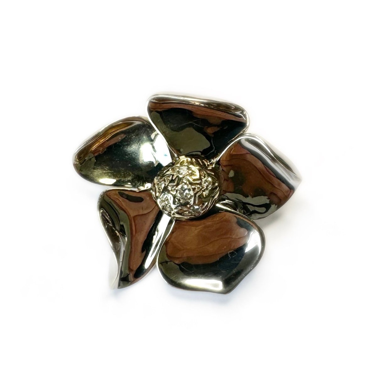 Pendentif POIRAY "Fleur" en or blanc et diamants - Castafiore