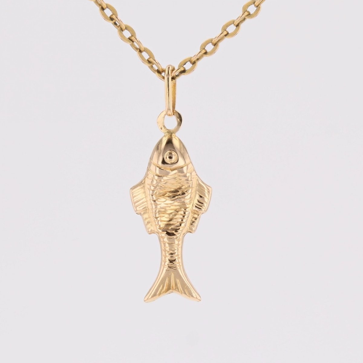Pendant yellow gold fish