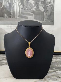 Pendentif porte - photo en or jaune 18k sertie d'un camée en Agate - Castafiore