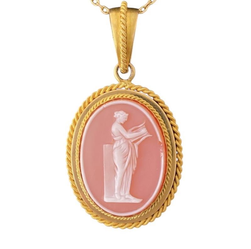 Pendentif porte - photo en or jaune 18k sertie d'un camée en Agate - Castafiore
