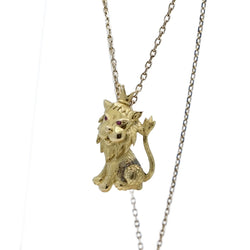 Pendentif Roi Lion en or jaune et rubis - Castafiore