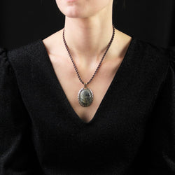 Pendentif SCARABÉE Ovale en argent et or jaune labradorite - Castafiore