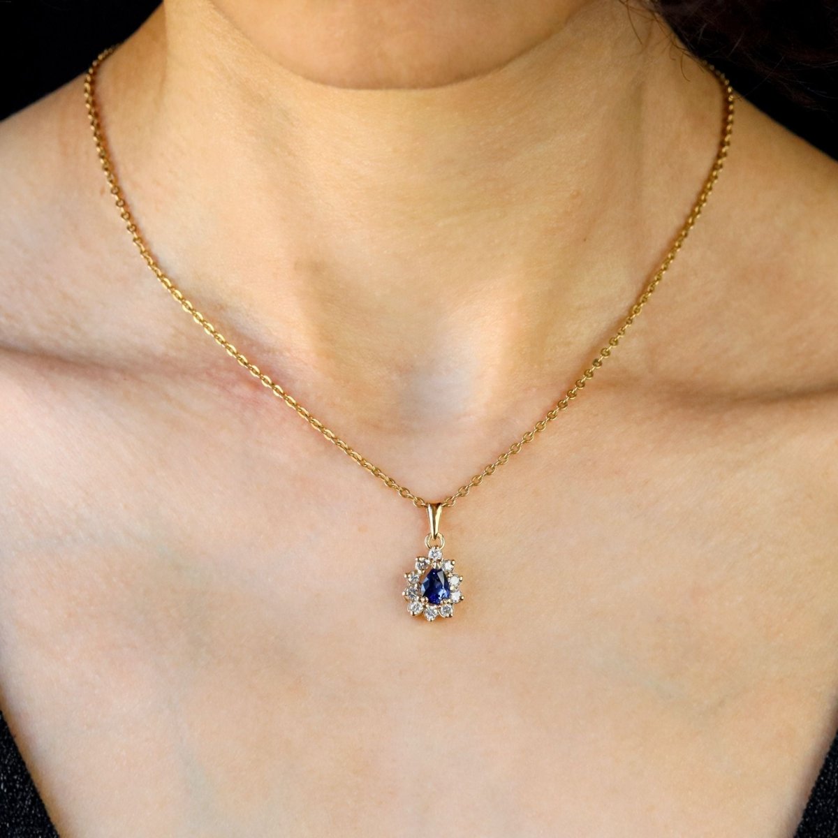 Sapphire pendant diamonds yellow gold opportunity