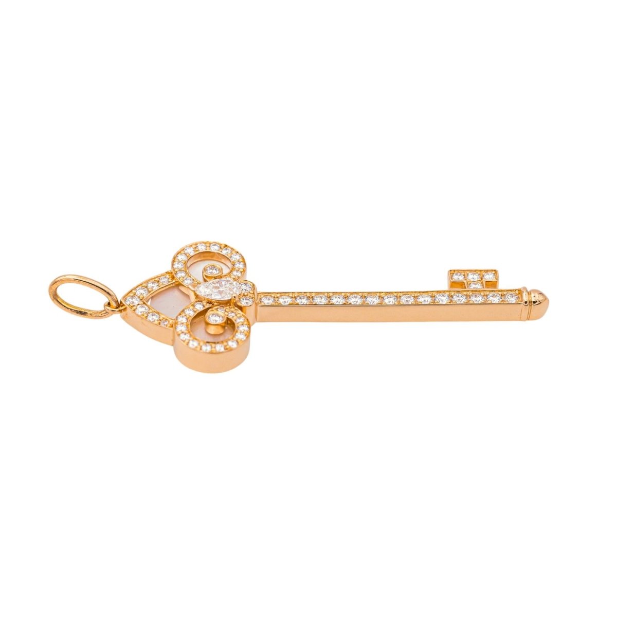 Pendentif TIFFANY & CO "Clé fleur de Lys" en or rose, nacre et diamants - Castafiore