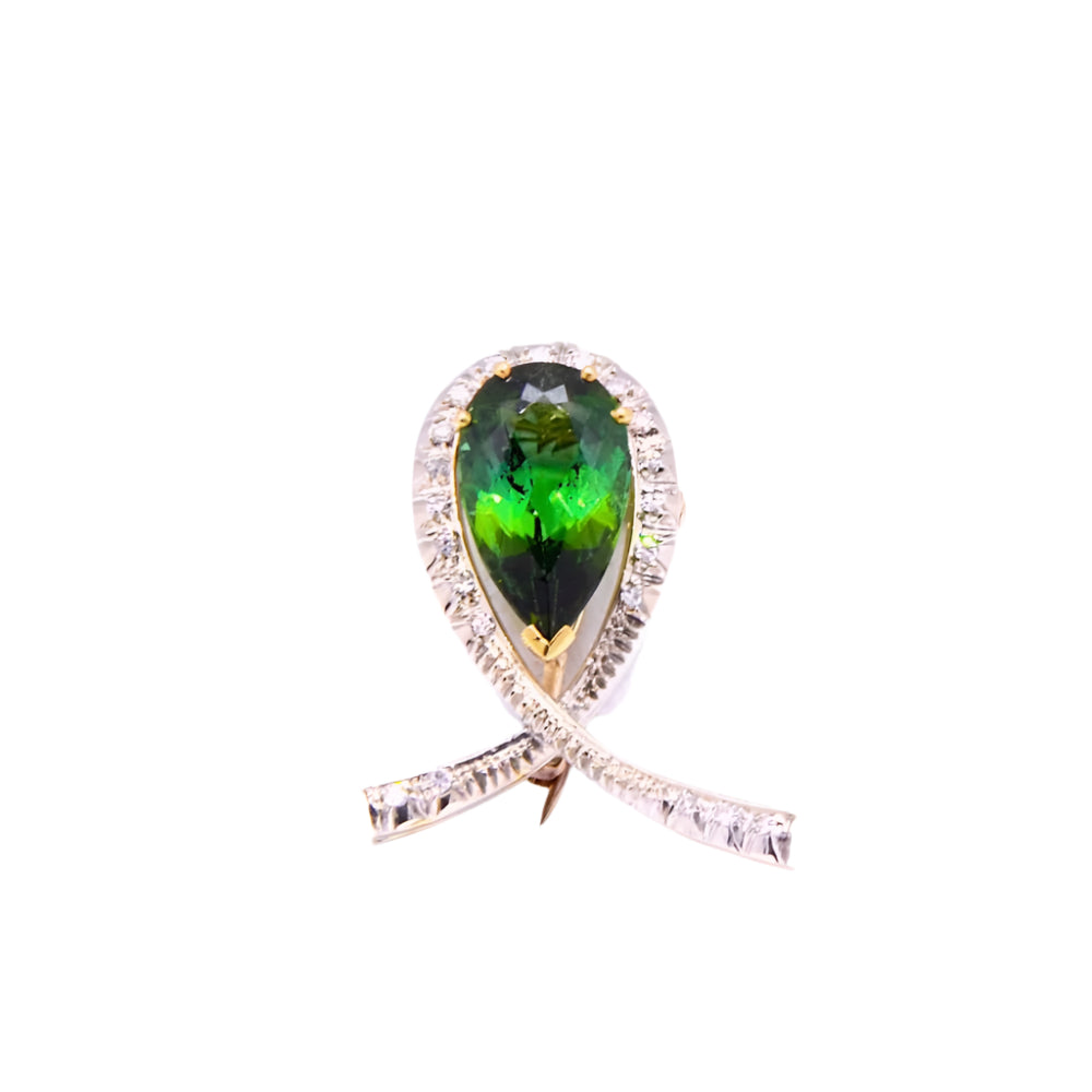 Pendentif tourmaline verte « Attache » Travail moderne - Castafiore
