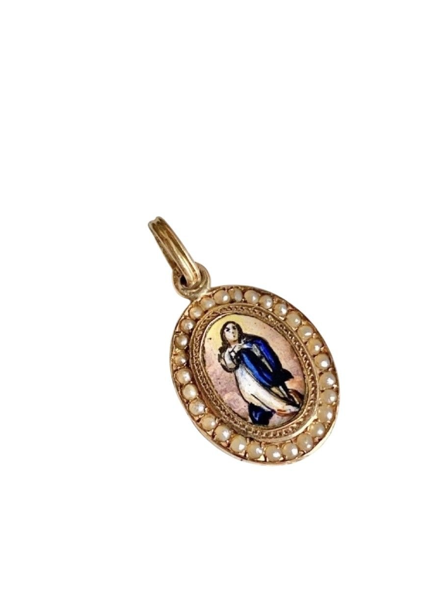 Pendentif Vierge Marie ancien en or jaune 18K émaillé - Castafiore