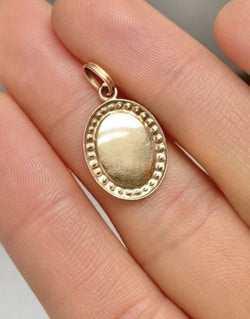 Pendentif Vierge Marie ancien en or jaune 18K émaillé - Castafiore