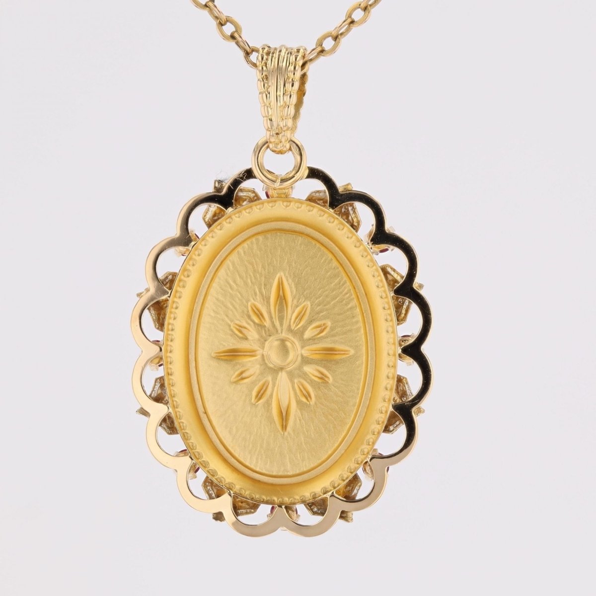 Pendentif vintage en or jaune et blanc perle de culture et rubis de synthèse - Castafiore