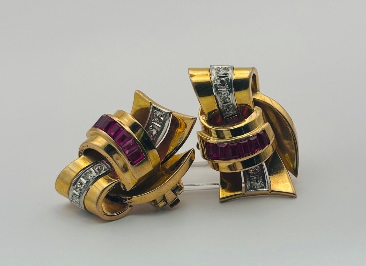 PENDIENTES DE ORO CON DIAMANTES Y RUBIES ESTILO CHAVALIER - Castafiore