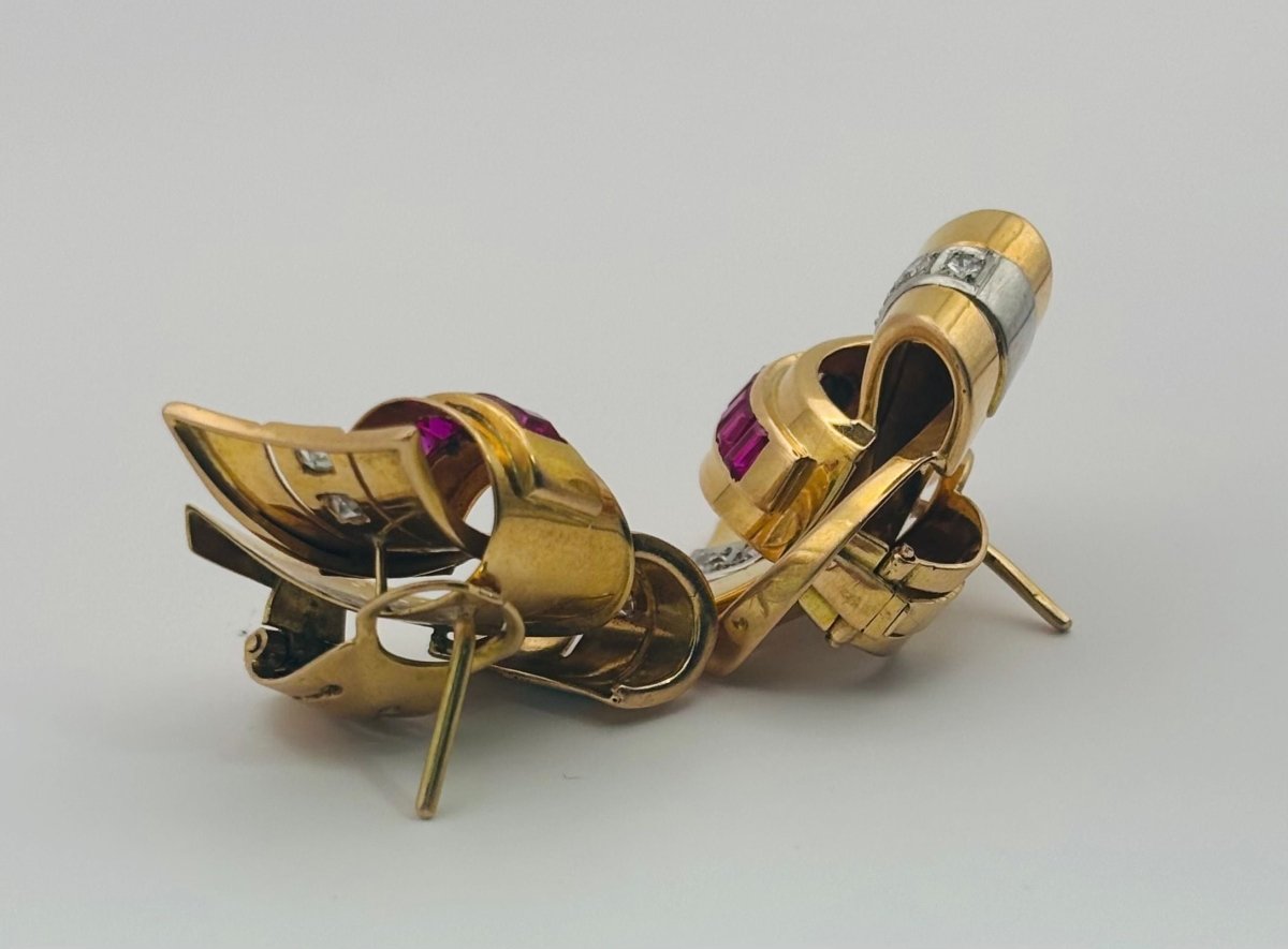 PENDIENTES DE ORO CON DIAMANTES Y RUBIES ESTILO CHAVALIER - Castafiore