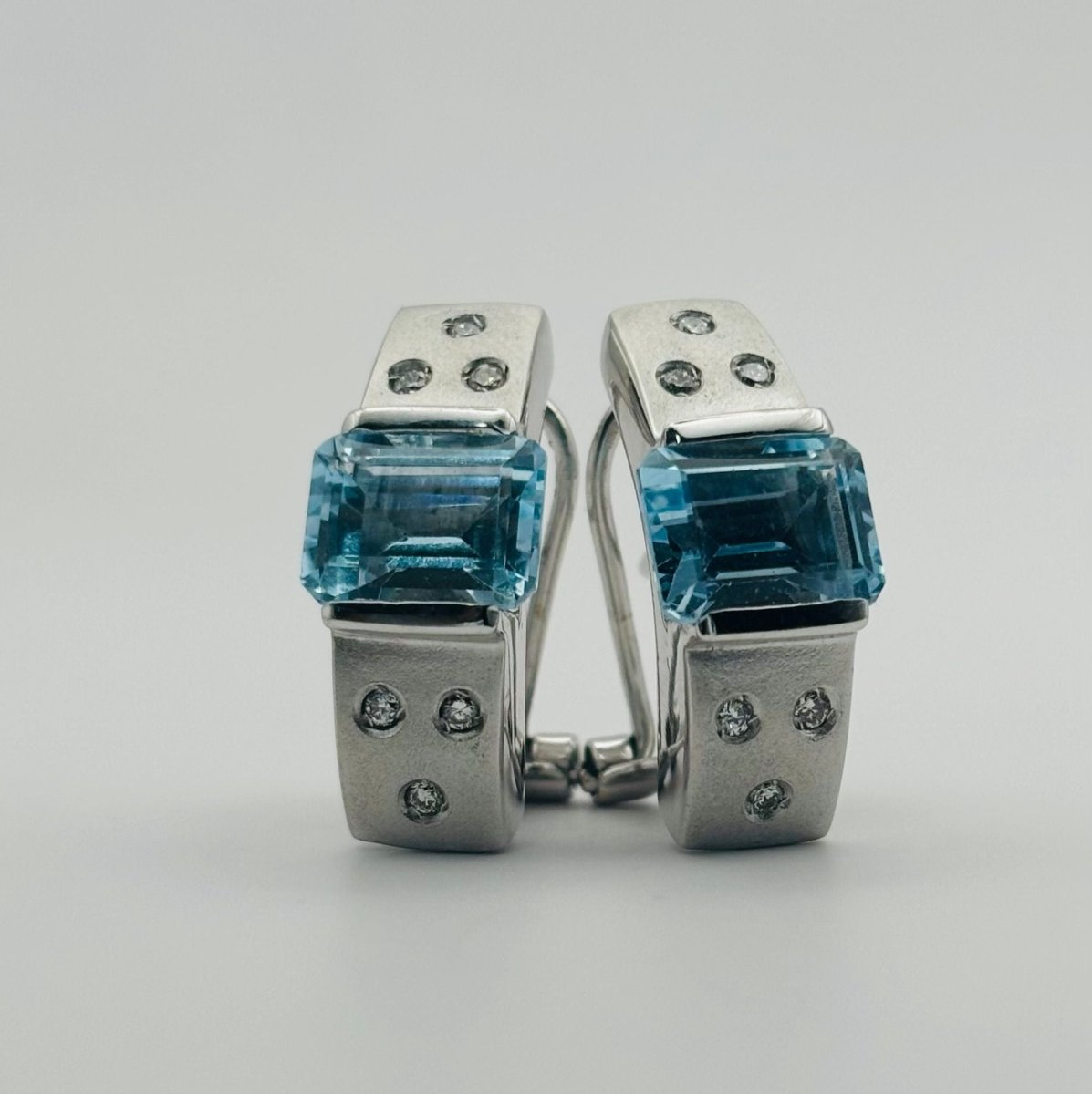 PENDIENTES EN ORO CON TOPACIO Y DIAMANTES - Castafiore