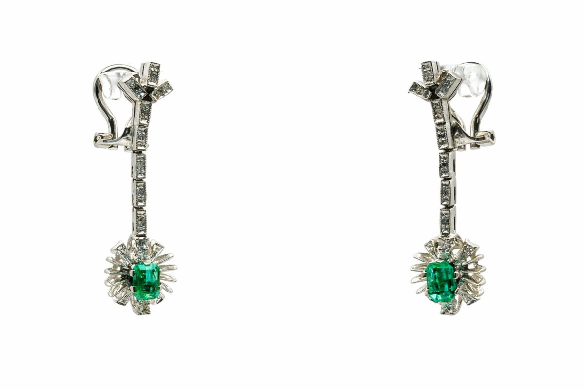 PENDIENTES LARGOS DE ORO CON ESMERALDAS Y DIAMANTES - Castafiore