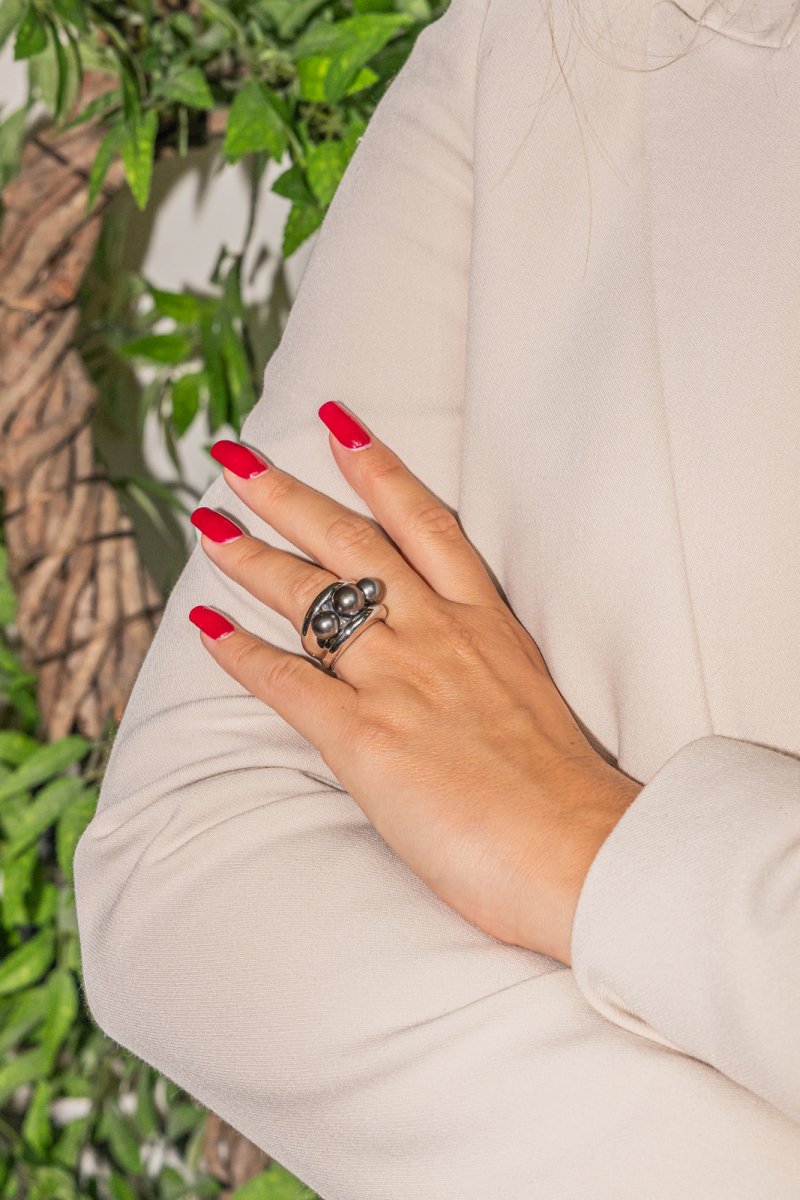 Poiray Bague Cocktail Fidji Or blanc Perle - Castafiore