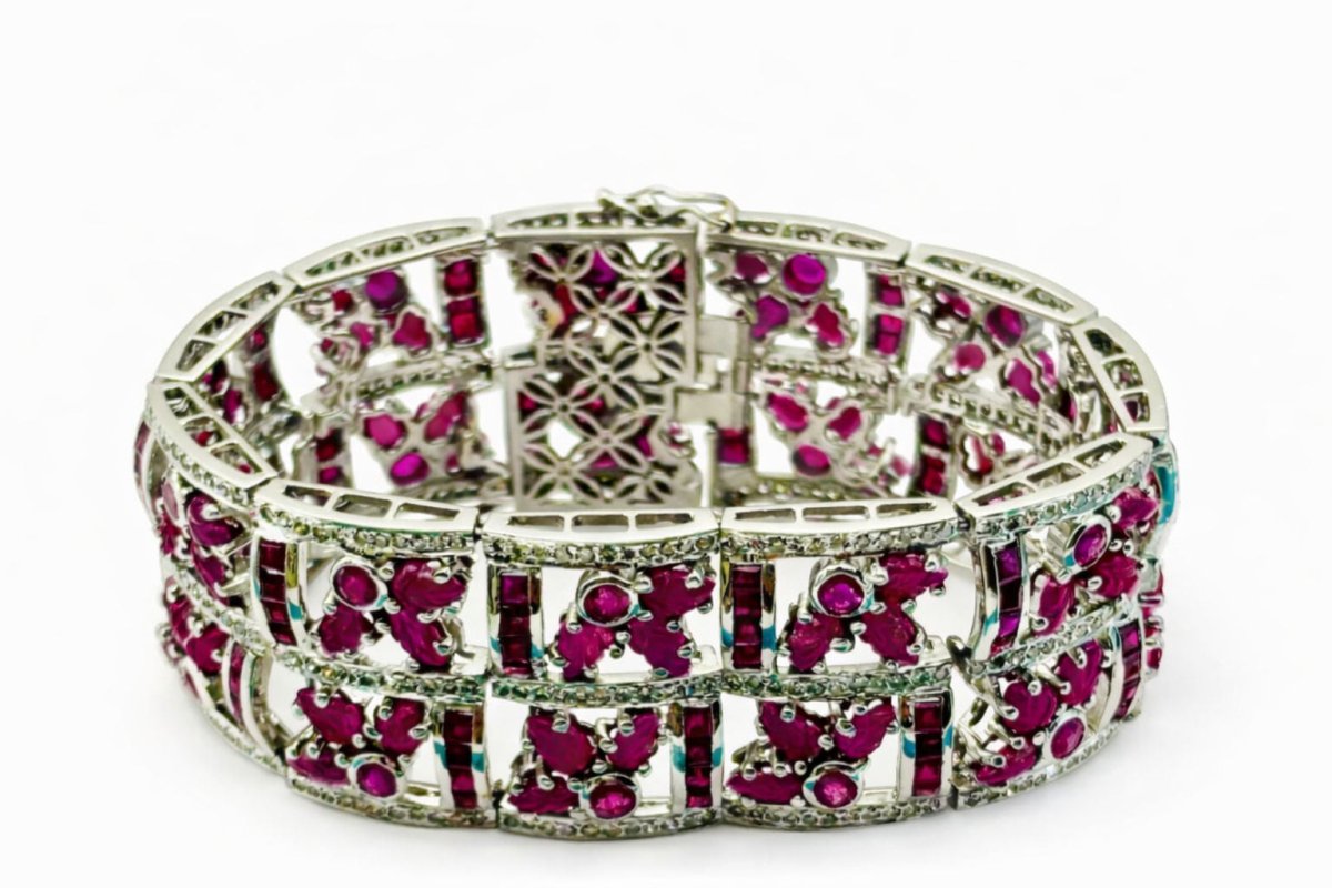 PULSERA DE ORO BLANCO CON RUBÍES - Castafiore