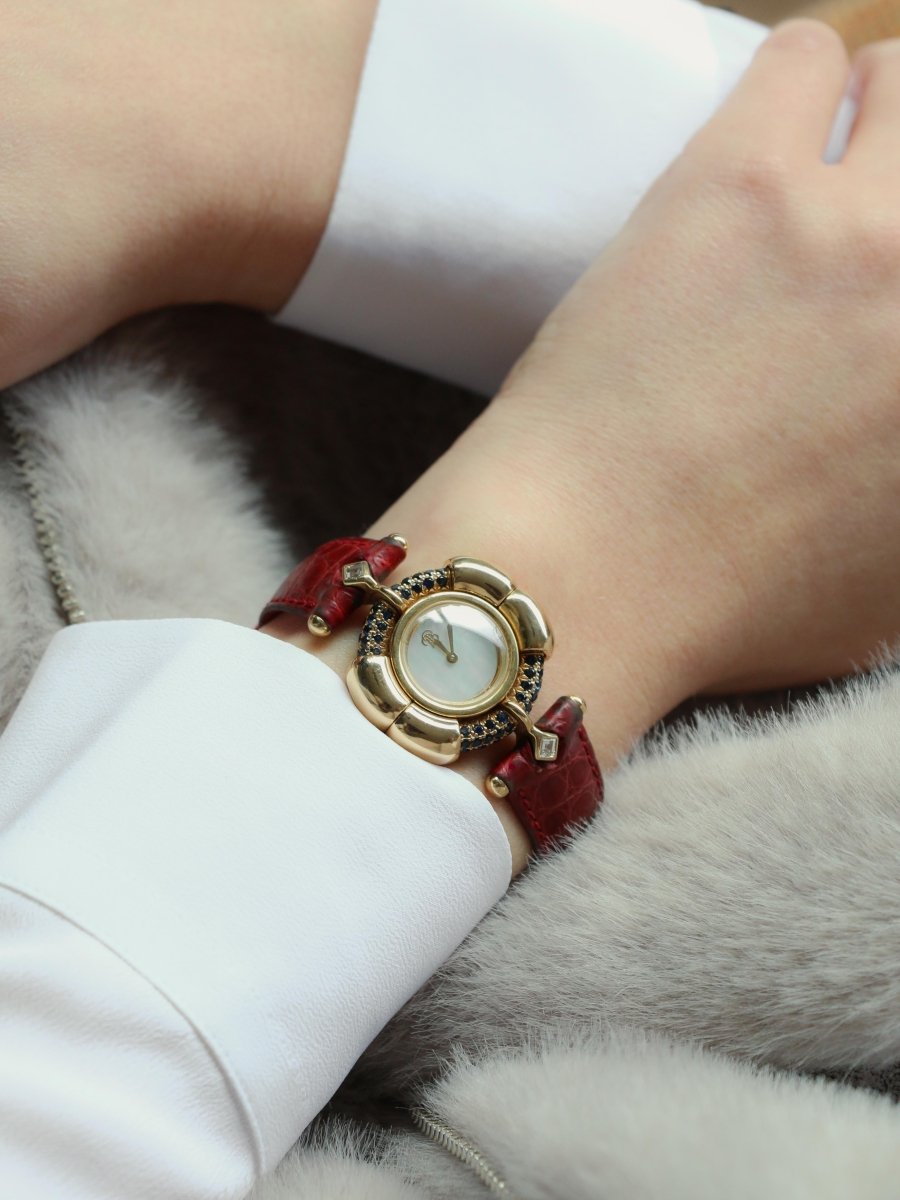 RENE BOIVIN Montre Chrysalide or jaune rubis saphirs diamants - Castafiore