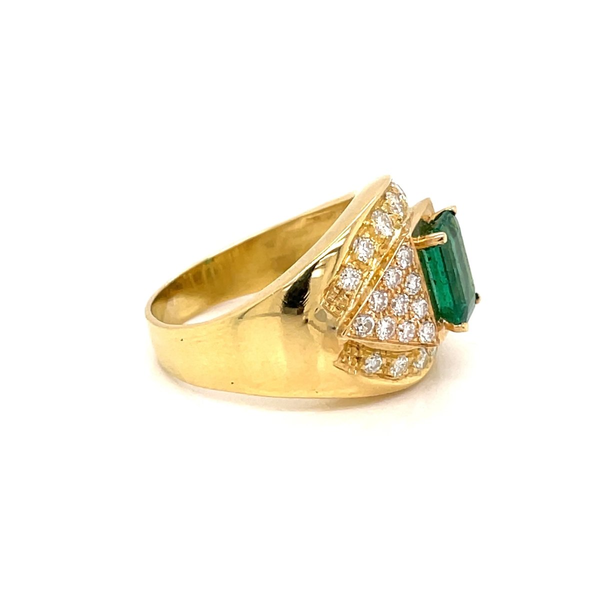 Retro Colombian Emerald Diamond Cocktail Ring - Castafiore