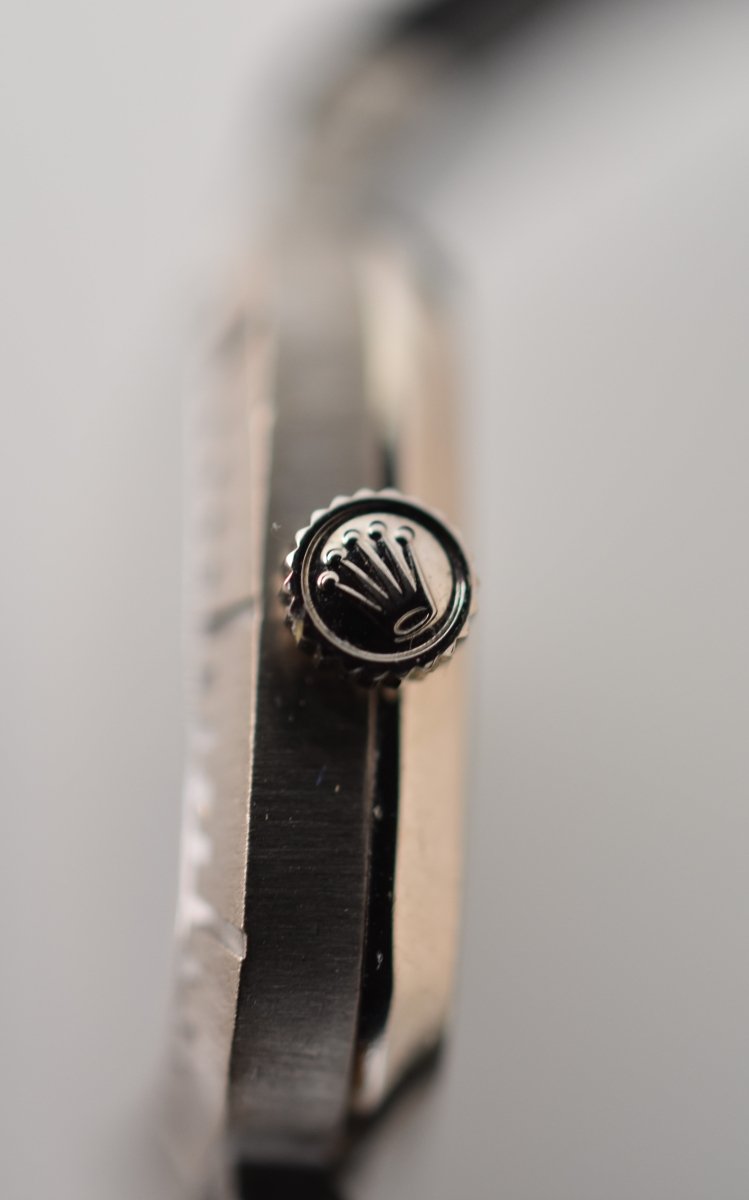 Rolex dame Cellini, ligne "Zephir", réf. 4082/9, circa 1970, or blanc 18 carats - Castafiore