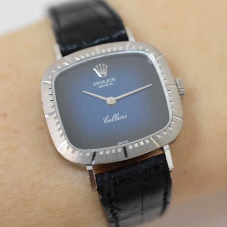 Rolex dame Cellini, ligne "Zephir", réf. 4082/9, circa 1970, or blanc 18 carats - Castafiore