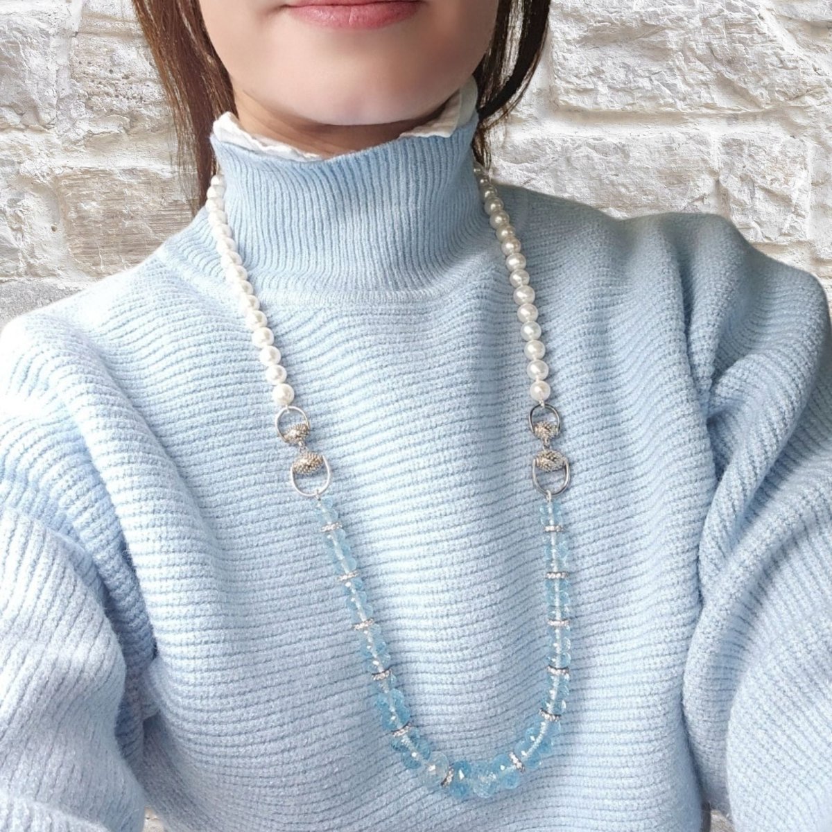 Sautoir de perles et topazes bleues naturelles - Castafiore